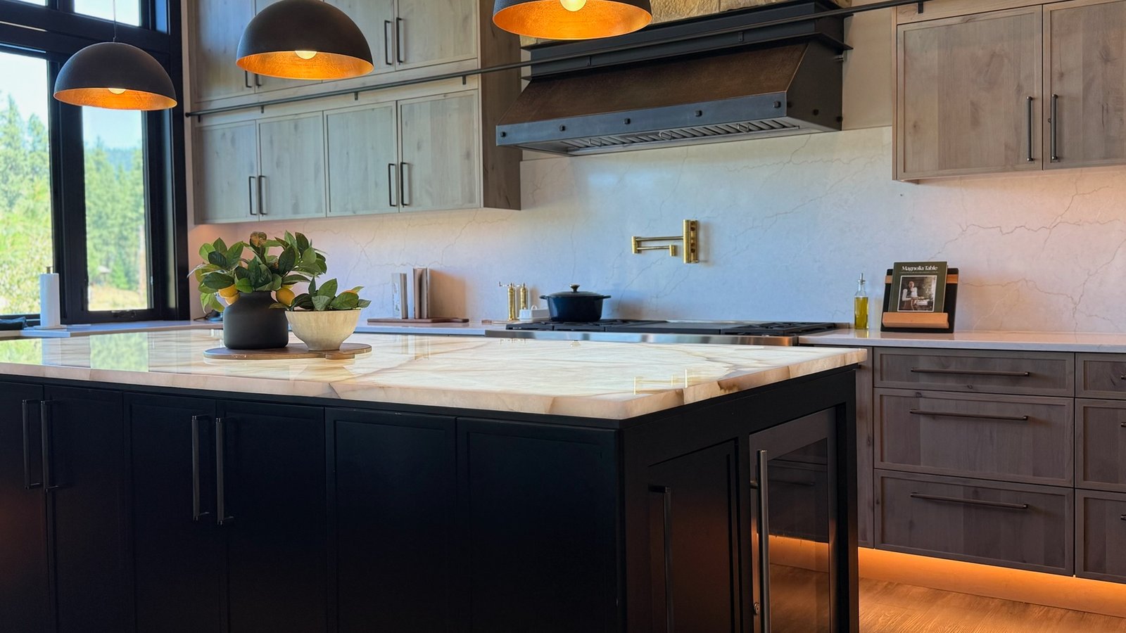 Suncadia kitchen detail — Ariana Designs & Interiors