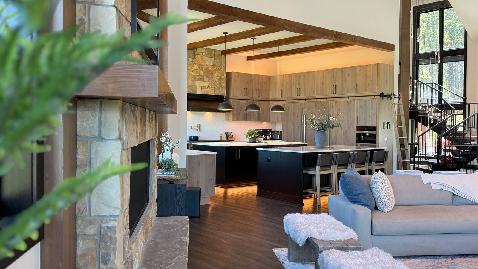 Suncadia kitchen detail — Ariana Designs & Interiors