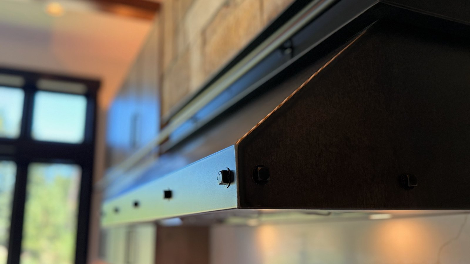 Suncadia kitchen detail — Ariana Designs & Interiors